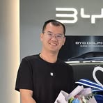 Mew Wong - Facebook