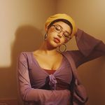 Mía - @mia.beardall - Instagram