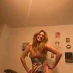 Mia - @miabeebee - Instagram
