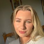 Mia Betts - @miabetts98 - Instagram