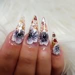 miabetts - @miabetts604 - Instagram