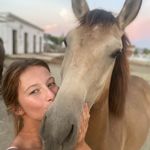 Mia - @miabiggsx - Instagram