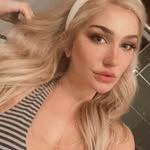 mia bliss - @roxxane.takes.photos - Instagram