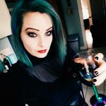Mia Bowen - @wednesday_addams8 - Instagram