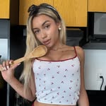 Mia - @miacookiin - Instagram