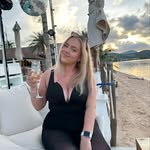 Mia Dobbs - @miaelizabeth_x - Instagram