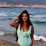 Mia Estes - @miaestes58 - Instagram
