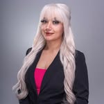 Mia Hellqist - People 1st Realty - @miahellquist.realtor - Instagram