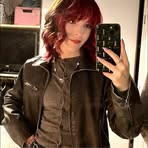 Mia Holman - Facebook
