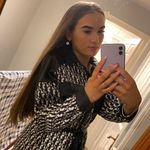 @miaholman_ - Instagram