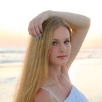 Mia Hood - @mia_hood10 - Instagram