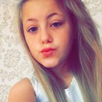 Mia Hood - @mia_hood_2004 - Instagram