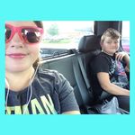 Mia🎀👑💅💝            Jarrett🔫👾🎮💙 - @hatfliptricks - Instagram