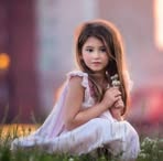 Mia Levine - Facebook