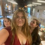 Mia - @mia_readsalot - Instagram