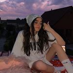 ~mia - @mia.riddle_ - Instagram