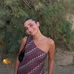 Mia-Sarah - @miaghouzi - Instagram