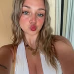 mia ✭ - @_mia.simpson - Instagram