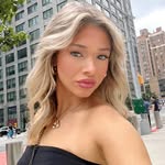 Mia Smith - @miaa.7 - Instagram