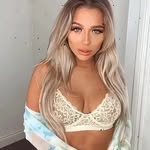 Miah Moore - @sarwlpa - Instagram