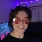 Micah Vail - @uh_micah - Instagram