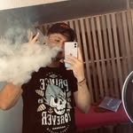 Michael Avendaño  - @micha_aven - Instagram