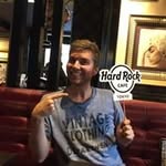 Michael Baur - @mischloe7 - Instagram