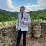 Michael Burroughs - @michaelaburroughs - Instagram