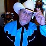 Michael Croy - @papimike44 - Instagram