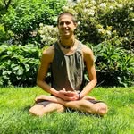 Michael Eppel - @michaeleppelyoga - Instagram