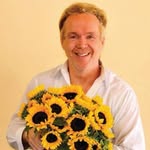Michael Gaffney - @michaelgaffneyflowers - Instagram