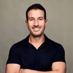 Alex Michaelides - @alex.michaelides - Instagram
