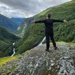 Tom Michael Kohen - @micohentcm - Instagram