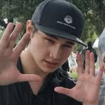 michael lenart - @mikey_l04 - Instagram