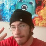 Michael Levis - @yetikitty23 - Instagram