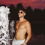 Michael Loielo - @michaelriserva - Instagram