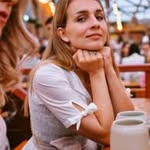 Michaela Abbott - @michaelaabbott50 - Instagram