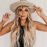 Michaela Rowe-Payne, LE, Acne & Corrective Skincare - @payneesthetics - Instagram