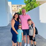 Michele Bradshaw - @shelbraders - Instagram