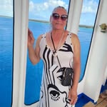 Michele Burden - @michele.burden.733 - Instagram