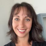Michelle Cavanaugh LCSW MBA - @theanxietyparadox - Instagram