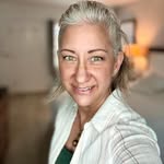 Michele Cope-Huntley - @letschatoveracuppatea - Instagram