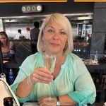 Michelle Large - @michelle.large - Instagram
