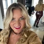 Michele Logan Day - @michele_0902 - Instagram