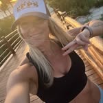 Michelle Robitaille - @b_stronger.than.yesterday - Instagram