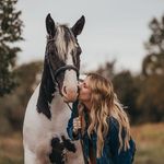 Michelle - @michelle.arms883 - Instagram