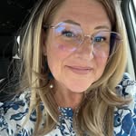 Michelle Beard - @michelle.beard.921 - Instagram