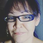 Michelle Bevis - @myshelledundas - Instagram