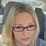 Michelle Bracey - @smellsby_michelle - Instagram