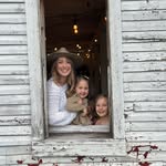 Michelle Cairo - @underakalispell - Instagram